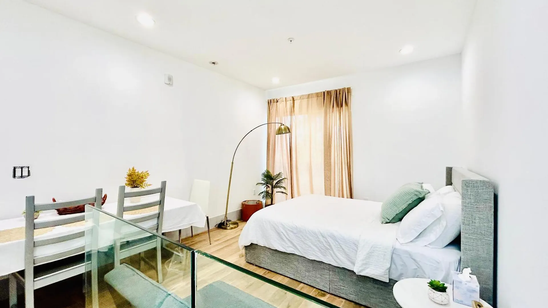 New Lux Skyline Loft In La Aparthotel Los Angeles
