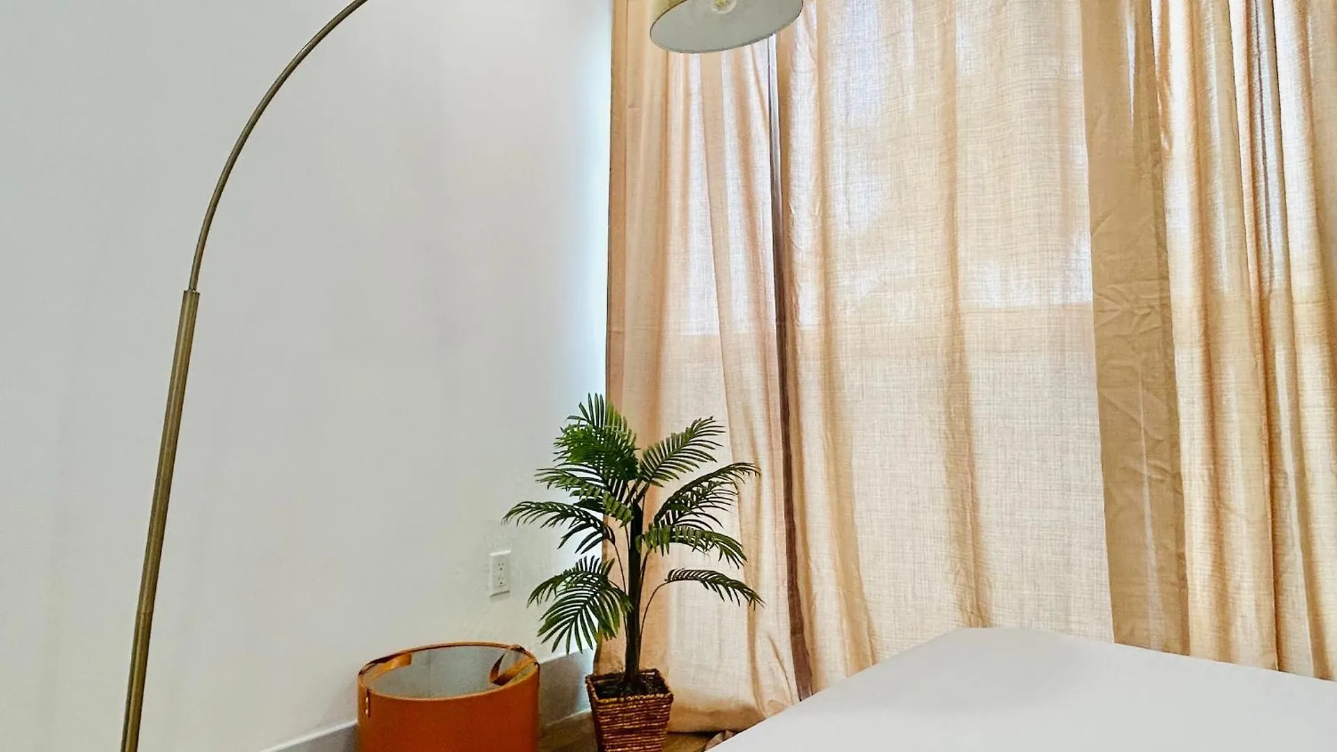 New Lux Skyline Loft In La Aparthotel Los Angeles