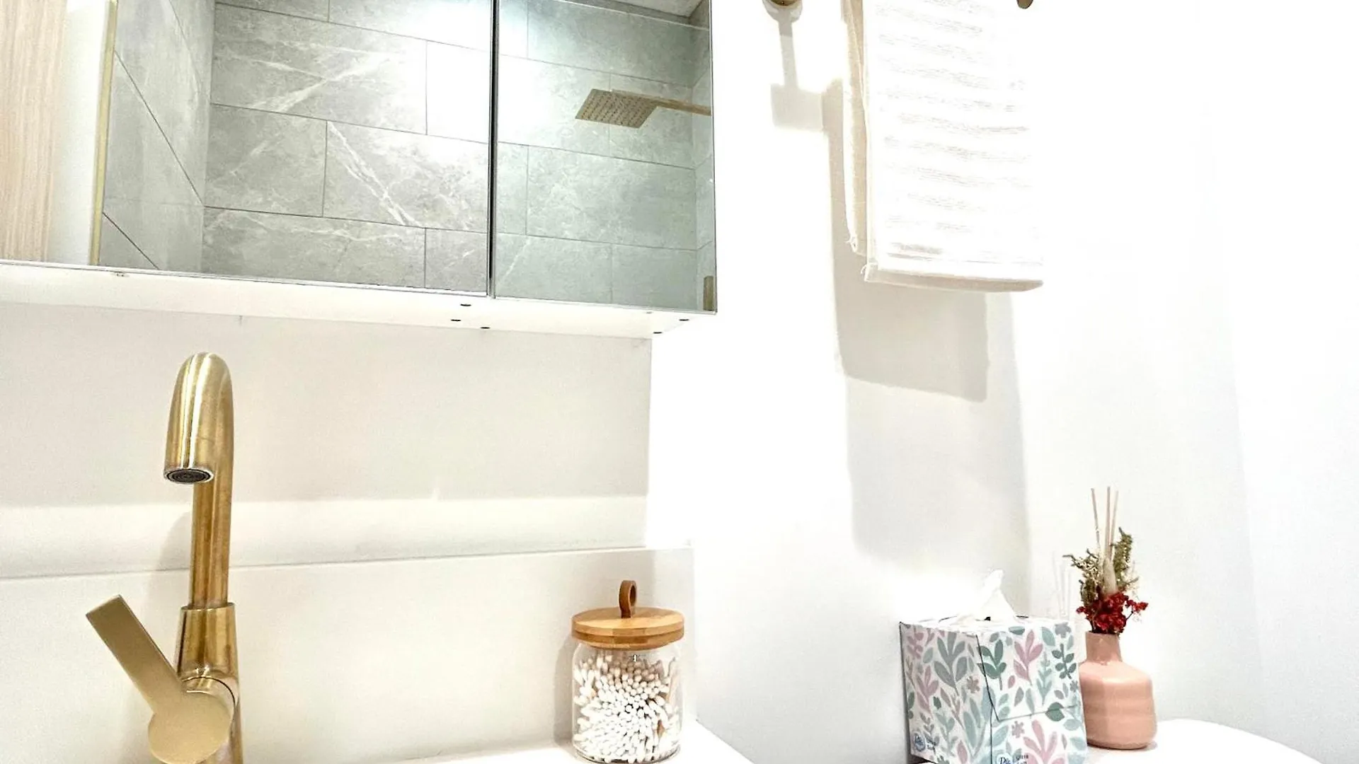 New Lux Skyline Loft In La Aparthotel Los Angeles United States