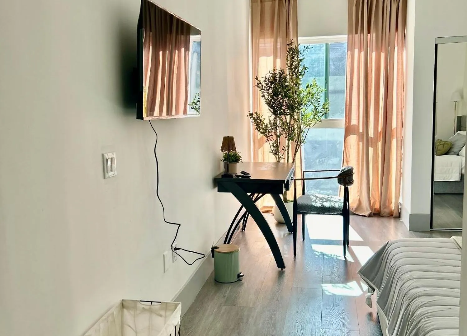 New Lux Skyline Loft In La Aparthotel Los Angeles United States